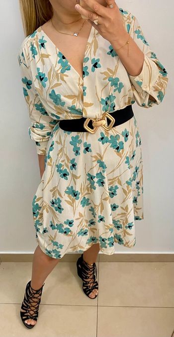 Jolie Robe Croisée Devant Imprimée Fleurs Taille L Et Plus
