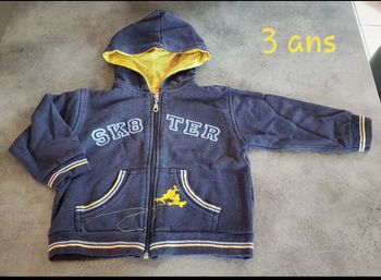 Gilet à capuche 3 ans