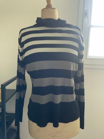 Pull gris