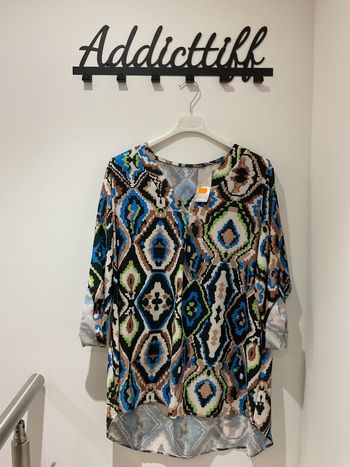 Chemiser femme taille unique (38-46)- neuf avec étiquette 