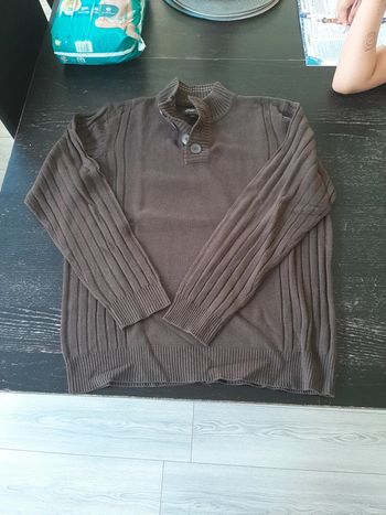 Pull marron
