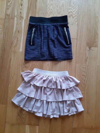 Lot de 2 jupes taille 2 ans