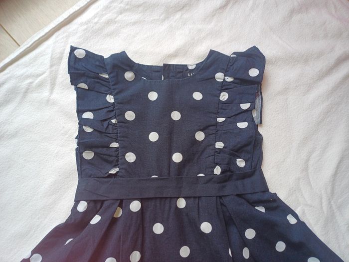 Robe habillé taille 12 mois - photo numéro 2