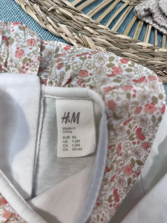 Ensemble taille 1 mois - photo numéro 3