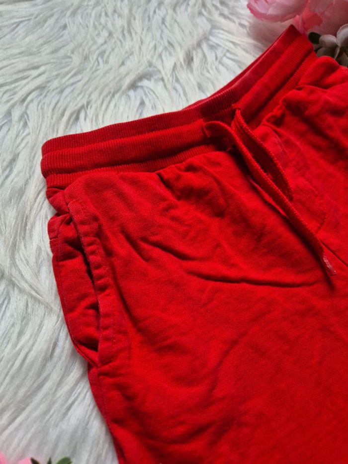 Short rouge Marvel Taille 4-5ans - photo numéro 2