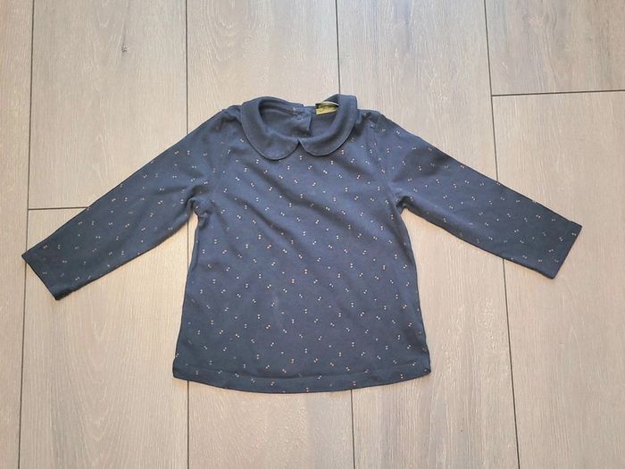 Maillot gris avec motif coeur or. Fille 18 mois. Marque Tape à l'oeil