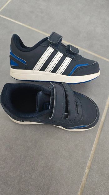 Basket Adidas bleu
