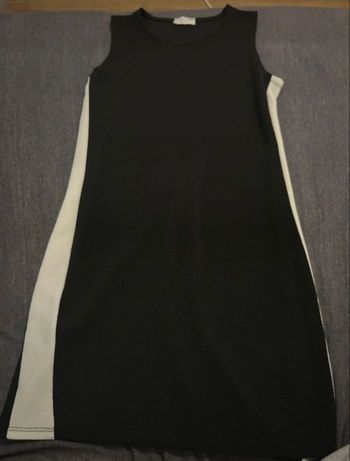 Robe adolescente 