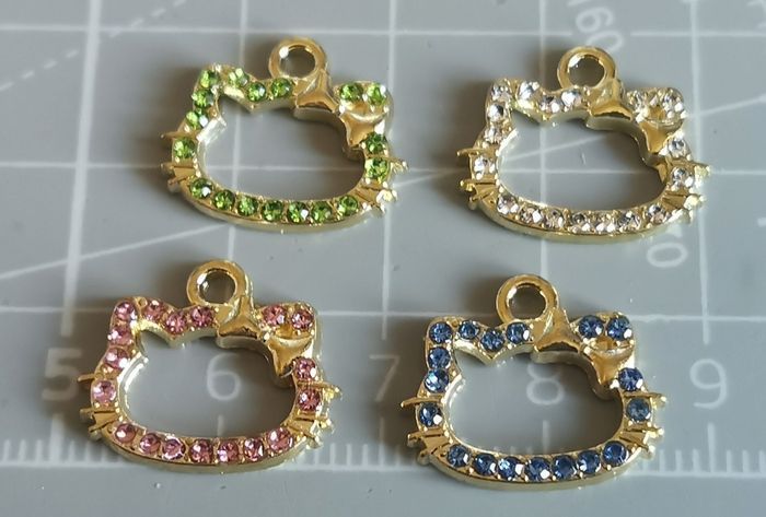 4 x pendentifs breloques "Tête chat / Hello Kitty strass colorés" en métal doré - photo numéro 3