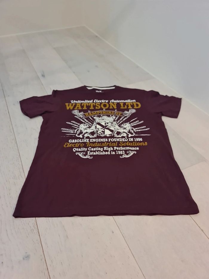 Tee-shirt neuf taille S (taille grand)