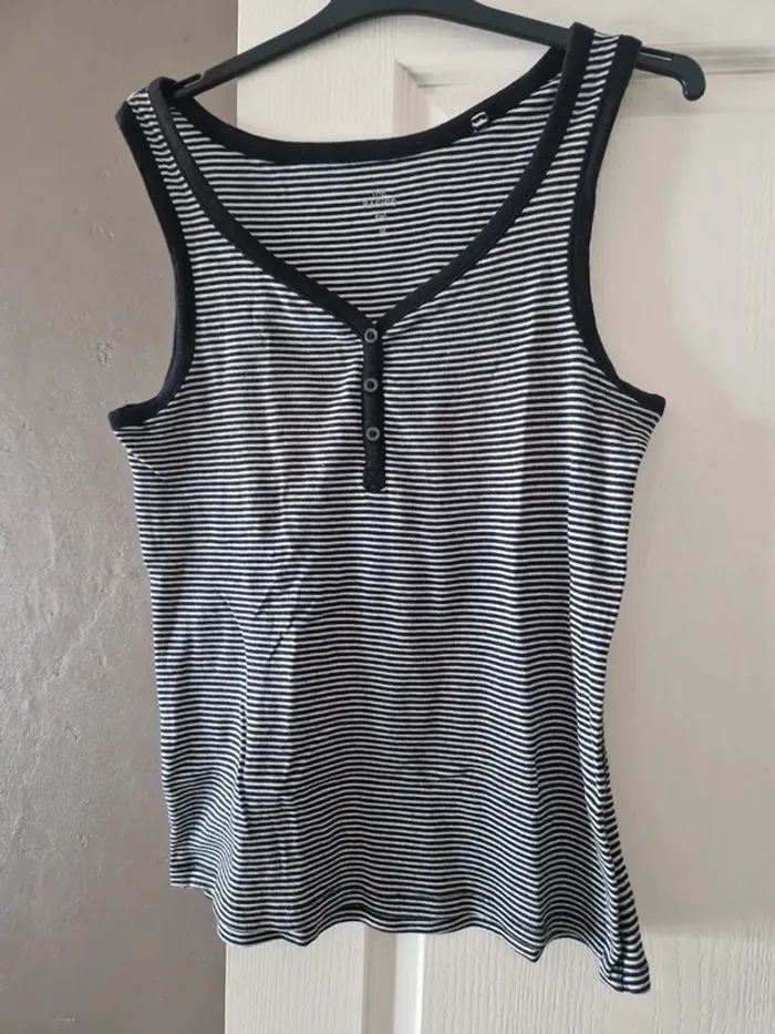 Tee-shirt c&a taille M coton