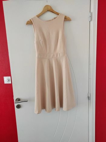 Robe rose poudré dos nu