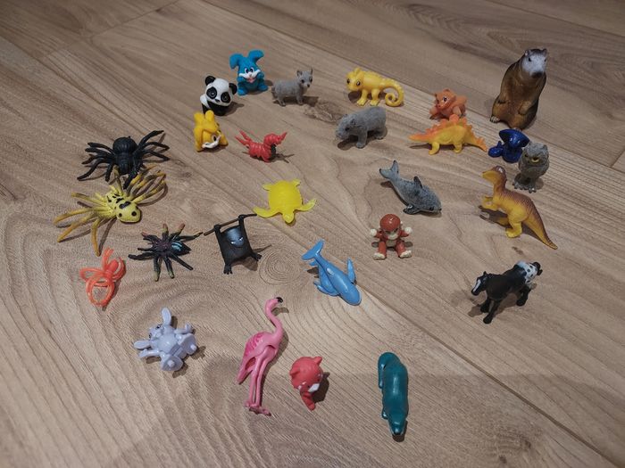 lot petits jouets - photo numéro 2