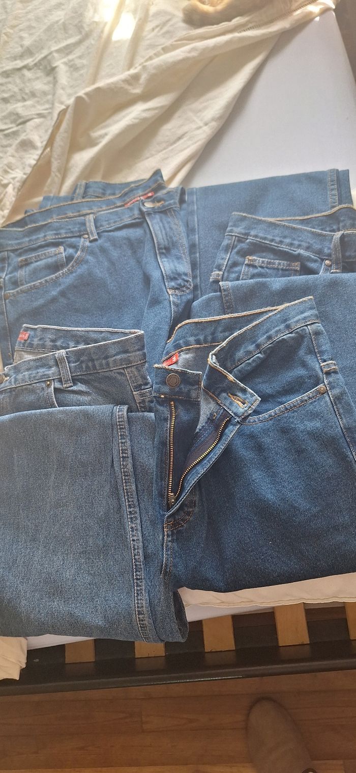 Lot 4 jeans homme Tissaia Basic