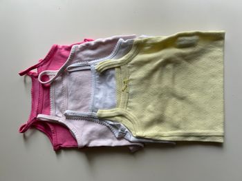 lot 4 body petites bretelles bébé 6 mois