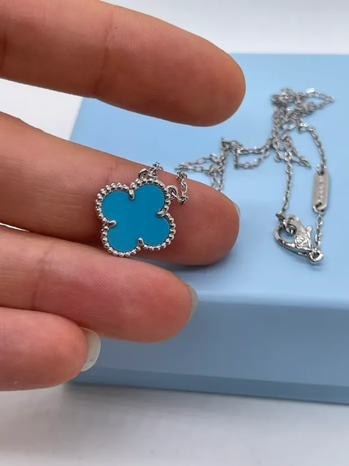 Collier argenté pendentif trèfle 15mm bleu - photo numéro 5