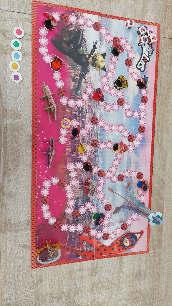 Jeu Miraculous à la poursuite de papillon - photo numéro 2