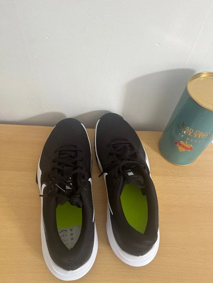 Chaussure Nike taille 46 - photo numéro 8