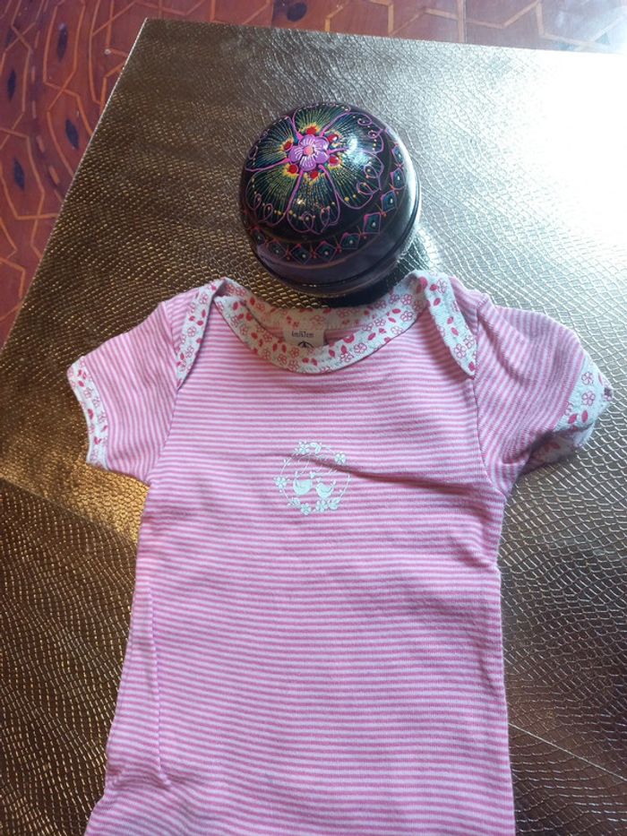 Body fille rayé a cœurs 6 mois - photo numéro 2