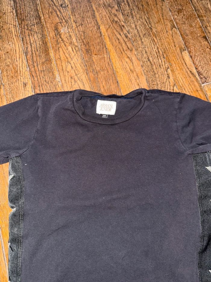 T-shirt Armani 4 ans - photo numéro 2