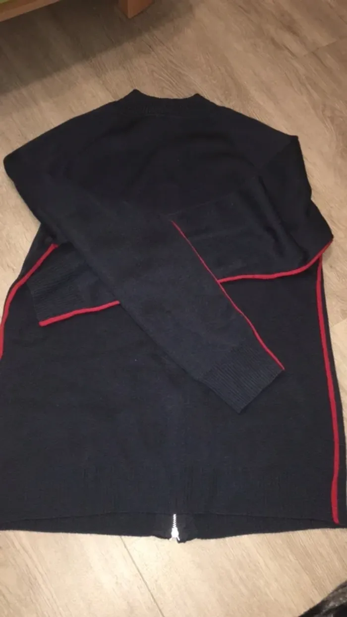 Gilet zippé - photo numéro 2