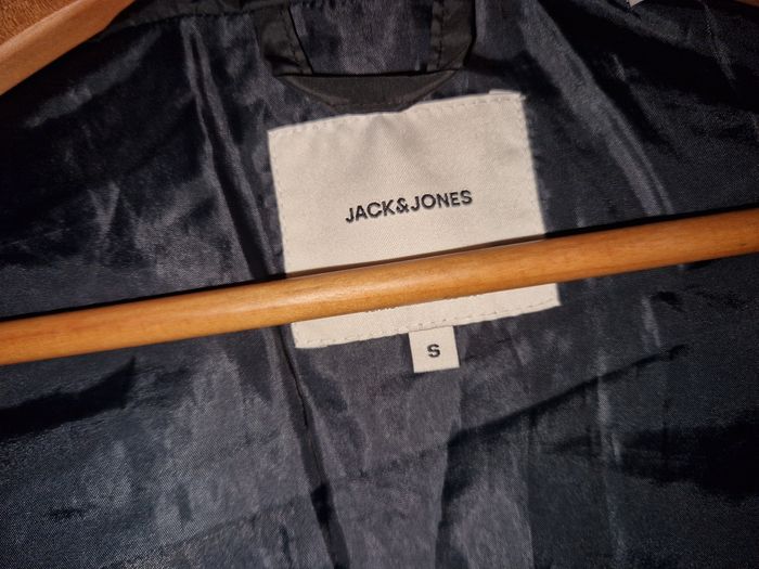Doudoune sans manches Jack & Jones taille S NEUF - photo numéro 3