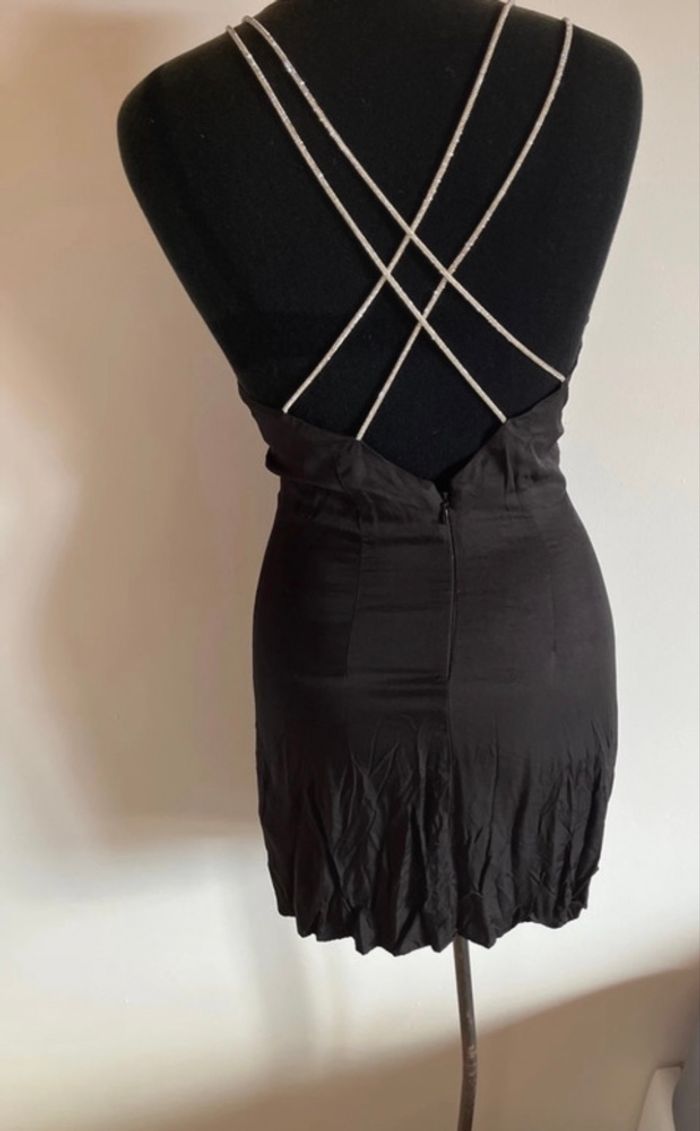 Robe noir à bretelles pailletée effet croisé dans le dos taille XS de chez H&M neuve - photo numéro 6
