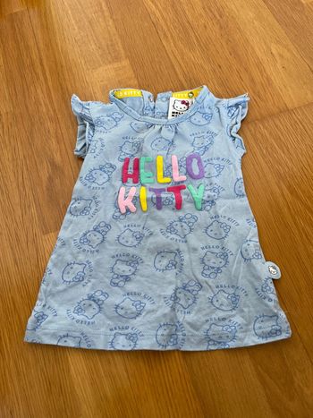 Robe neuve Hello Kitty taille 3 mois