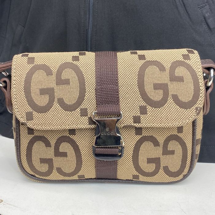 Saccoche a main - photo numéro 2