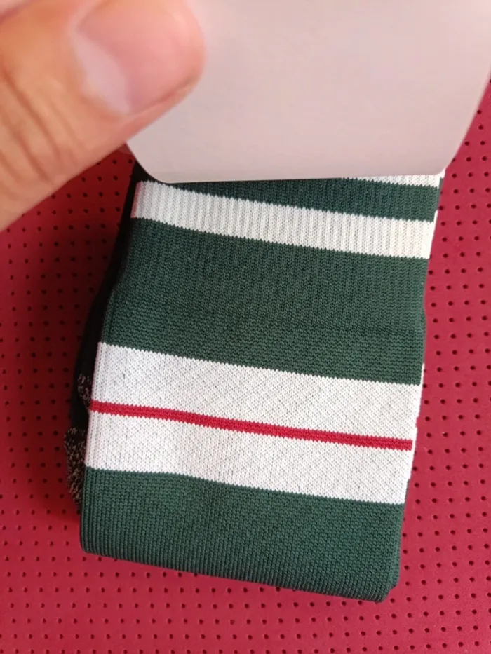 Chaussettes de foot Manchester United, Adidas Authentique Officiel taille 31/33, Neuf - photo numéro 9