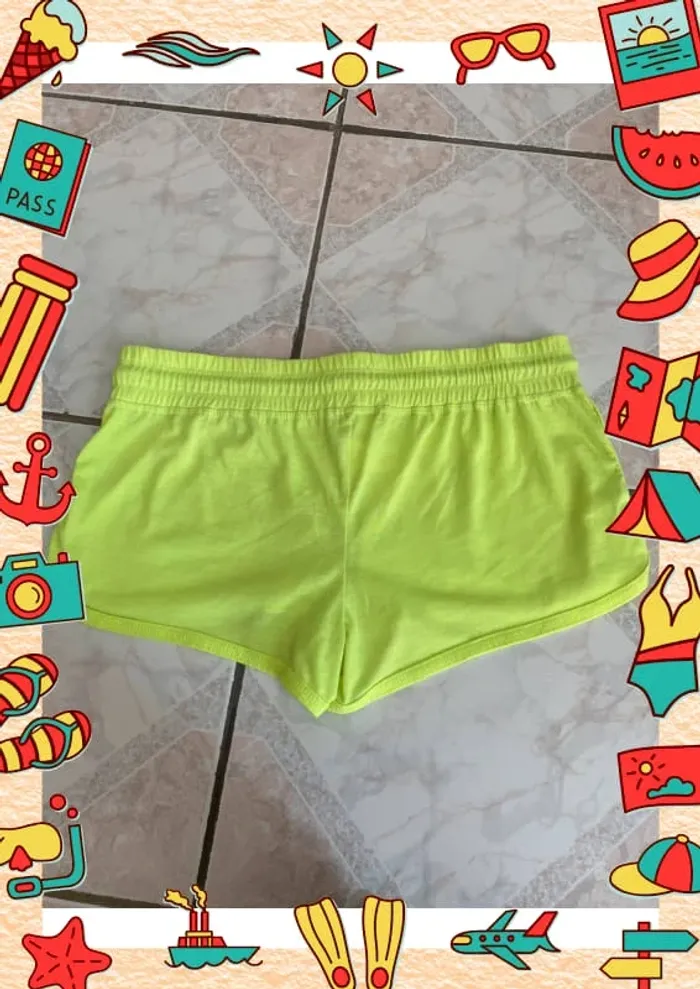 Short cour jaune fluo - photo numéro 5