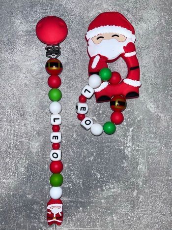 Ensemble attache tétine