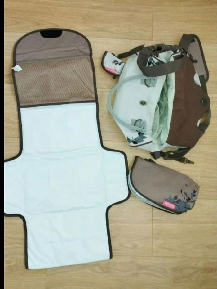 Barrière de lit et sac à langer - photo numéro 5