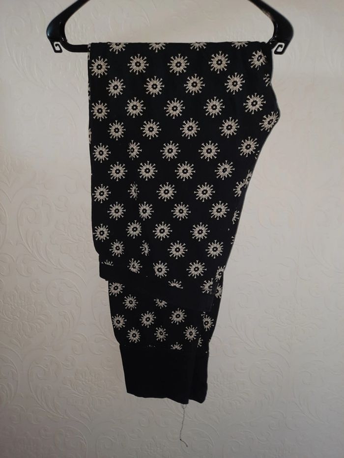 Ensemble pyjama noir avec motif - photo numéro 3