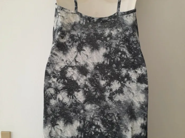 Robe longue fines bretelles et dos.nu Zara - photo numéro 4