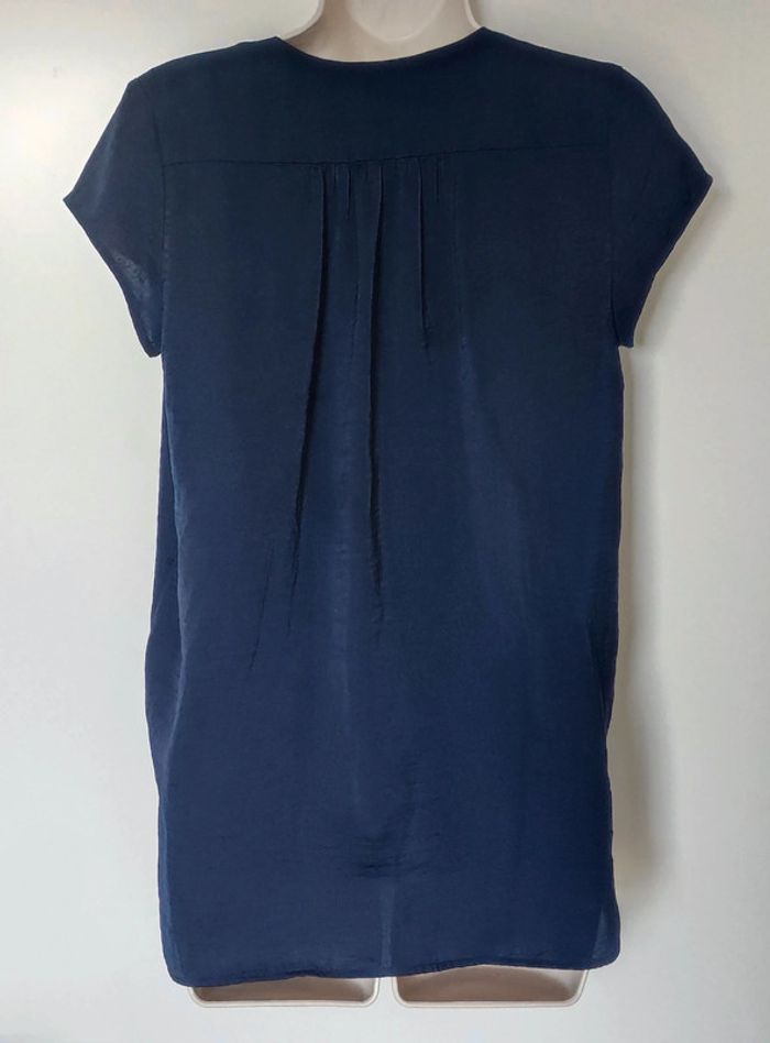 Tee-shirt satin col V bleu marine / H&M - 34/XS - photo numéro 6