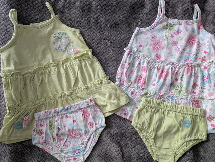 NEUF, lot de 6 robes + 4 culottes, 6 mois - photo numéro 4