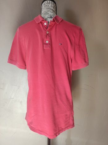 Polo manches courtes Tommy Hilfinger taille M couleur corail