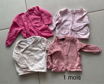 Gilet taille 1 mois