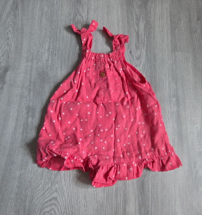 🌸 Très belle slaopette short a petit pois 9 mois 🌸
