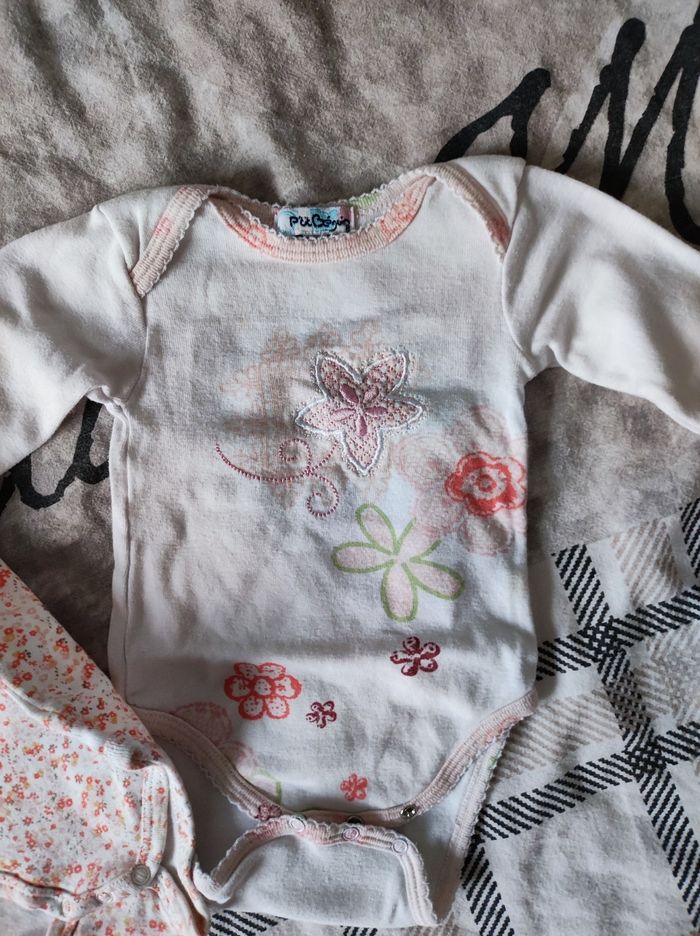 2 bodys - photo numéro 3