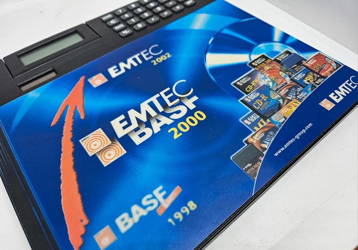 Calculatrice / convertisseur. 
Emtec.
Basf.
23x21cm - photo numéro 6