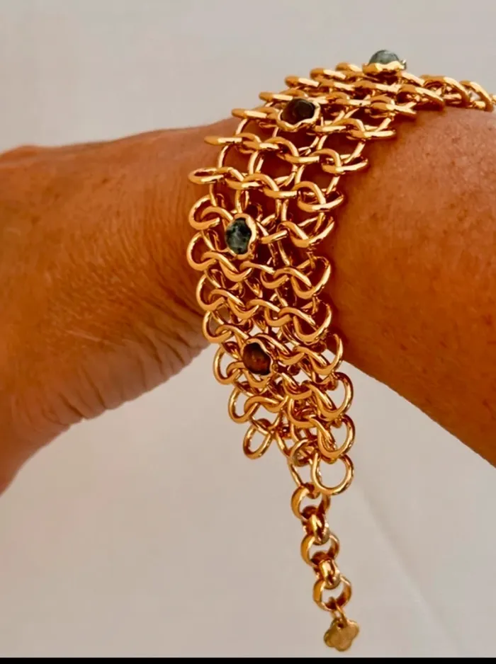 Bracelet manchette large  mailles larges pierres véritables amazonite œil de tigre habaha Paris - photo numéro 5