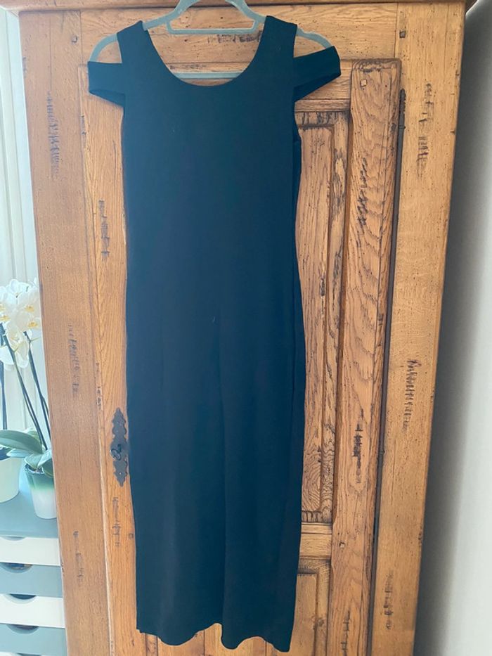 Robe noire longue - photo numéro 3