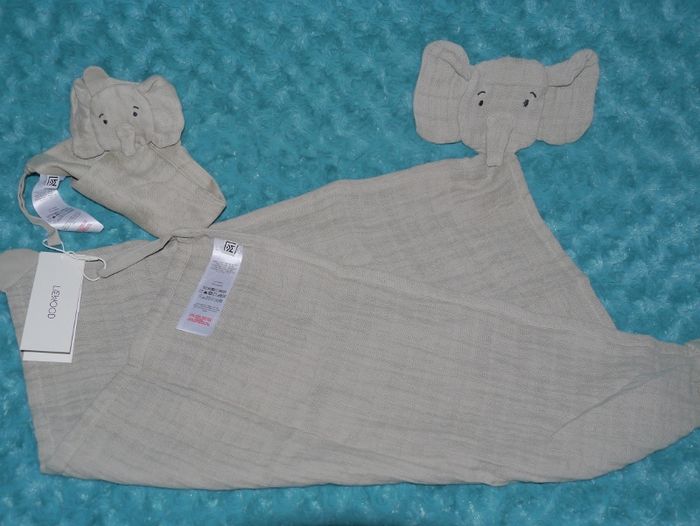 Lot Doudous plat éléphant lange coton bio Liewood 🐘neuf - photo numéro 3