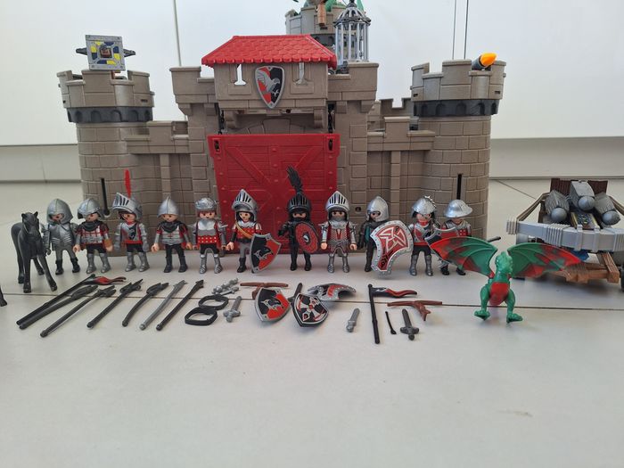 Chateau playmobil chevaliers dragons catapulte prison... - photo numéro 3