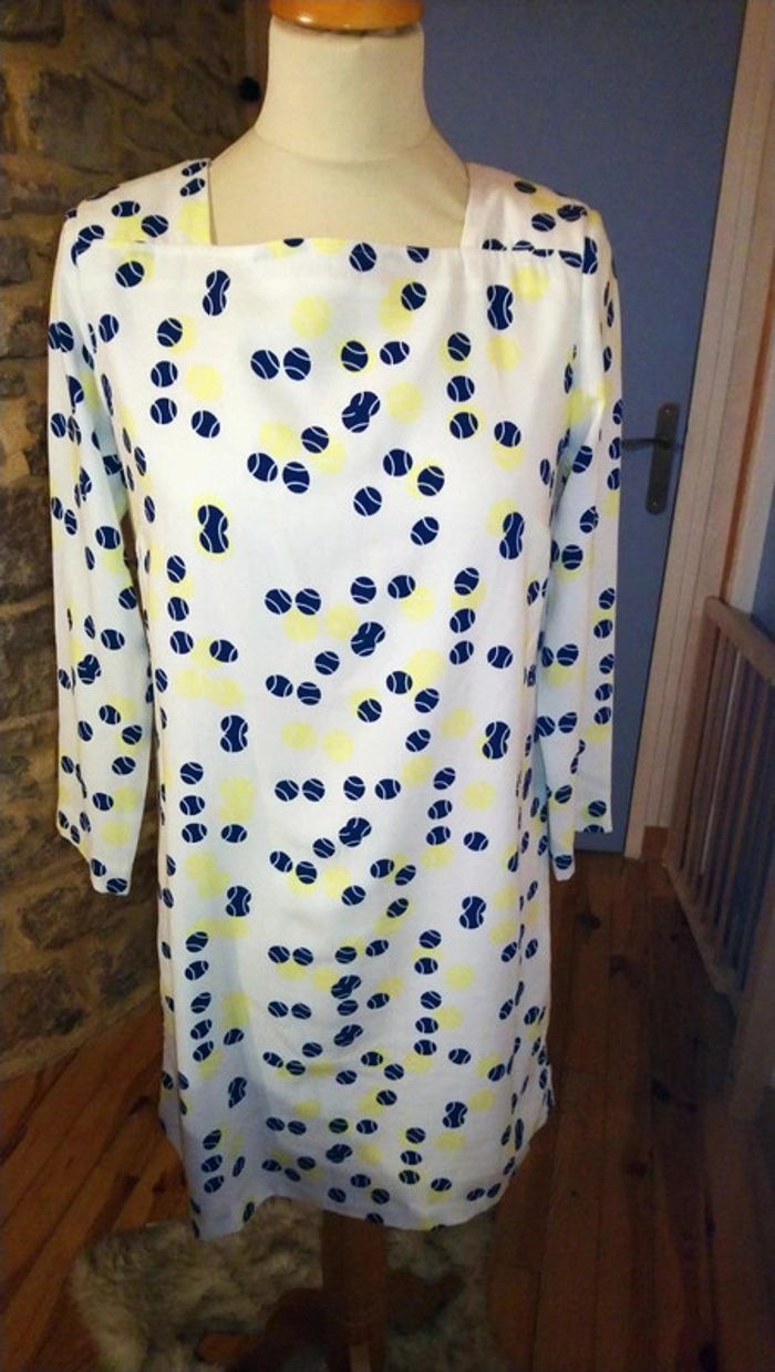 Superbe robe Naf Naf taille 38 très originale