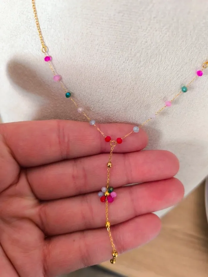 Pendentif doré en Y avec fleur marguerite et perles multicolores - photo numéro 5