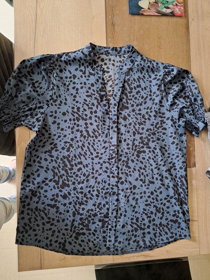 Blouse polyester