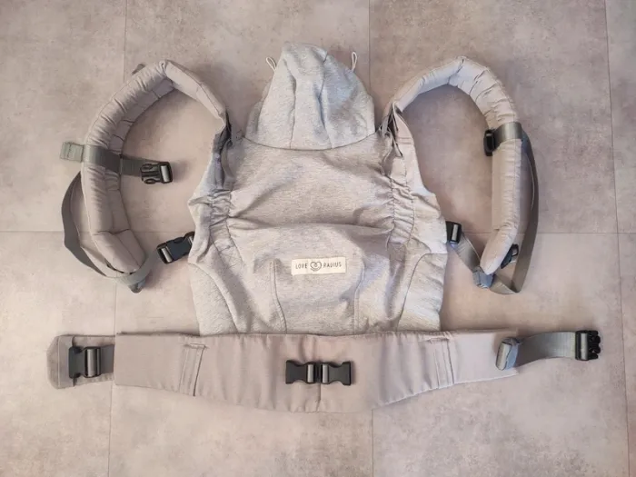 Porte bébé Hoodie Carrier 2 Love Radius - photo numéro 2